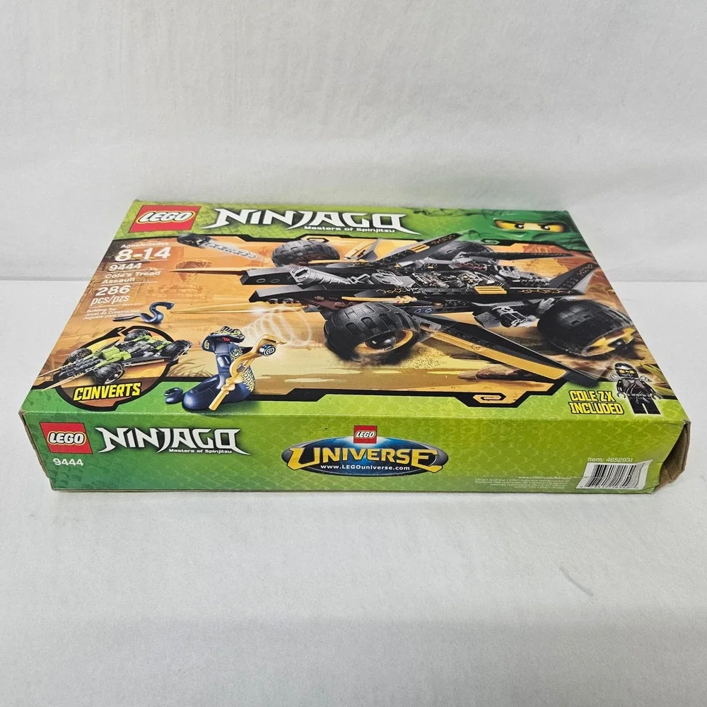LEGO Ninjago 9444 Cole's Tread Assault Set with Cole ZX 286 Pcs Damaged Box
